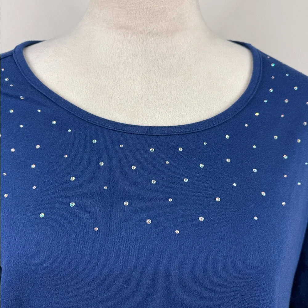 Quacker Factory blue top with clear crystal beads size 3X